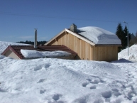 chaufferie-a-bois-dechiquete-de-la-maison-du-montagnon-a-chapelle-des-bois-massif-du-jura-photo-©-frederic-douard-www.bioenergie.promotion.fr