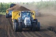 exploitation-de-tourbe-energie-en-finlande-photo-valtra-www.bioenergie-promotion.fr