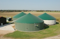 installation-de-biodigestion-agricole-avec-cogeneration-photo-methaneva-www.bioenergie-promotion.fr