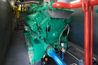 lun-des-quatre-moteurs-de-la-centrale-biogaz-du-cet-semavert-a-vert-le-grand-dans-lessonne-photo-jmb-energie-www.bioenergie-promotion.fr