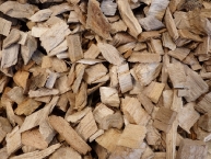 plaquettes-forestieres-calibrees-et-tamisees-photo-frederic-douard-www-bioenergie-promotion-fr
