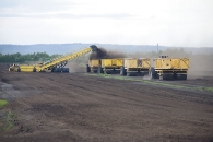 recolte-de-tourbe-combustible-en-finlande-photo-autokanta-www.bioenergie-promotion.fr