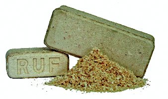 Briquettes de bois parallélépipèdiques