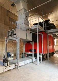 La chaudière vapeur de 7,5 MW fournie par les Ets COMPTE R. pour le séchage du bois, photo Compte R.