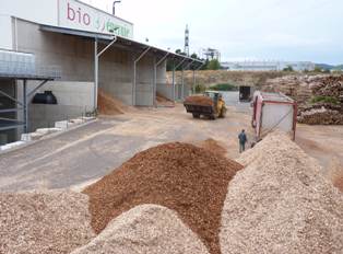 La réception des produits à BioEnergie Lozère, photo Frédéric Douard