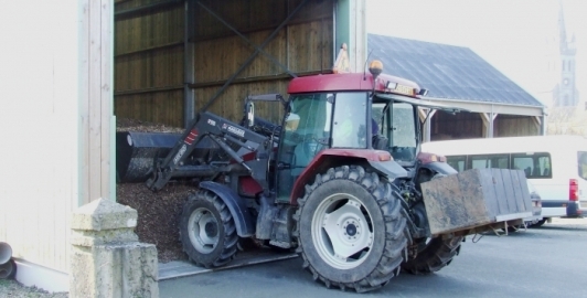 Chargement du silo à partir du hangar attenant