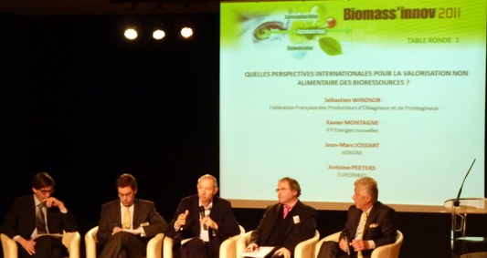 L'intervention de Jean-Marc Jossart (au centre), secrétaire général de l'AEBIOM, association européenne de la biomasse, photo Frédéric Douard