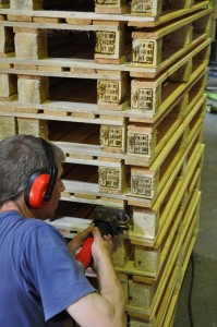 Fabrication des palettes hors standards, photo SPL