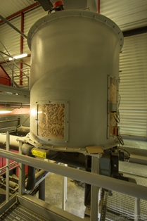 La trémie doseuses de la chaudière chez Limagrain, photo Daniel PANAFIEU