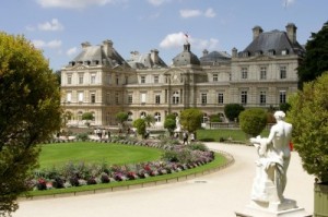 Façade-Sud-côté-Jardin-du-Luxembourg-Photo-Sénat