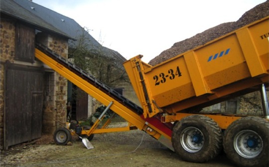 Sauterelle de Sylvain Poussier, photo FD Cuma de Basse Normandie