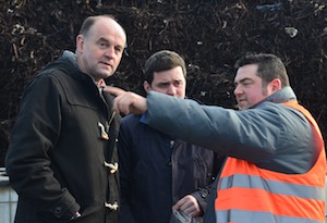 Ludovic Arnoult de SOMTP en train de conseiller Quentin Hochedé au centre et Francis Tardieu de Agriopale, photo Frédéric Douard