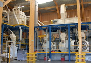 Ligne de granulation  Promill chez EO2 dans le Puy-de-Dôme, photo Frédéric Douard