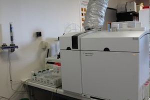 Spectromètre par torche à plasma pour le dosage des élements chimiques, photo Socor