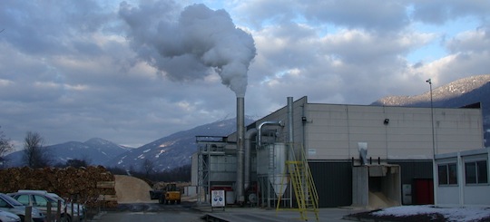 Usine de granulés Savoie Pan à Tournon, construite en 2003 par Maurizio Annovati, photo Frédéric Douard