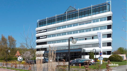 Les bureaux du siège français de adidas à Landersheim en Alsace, photo adidas