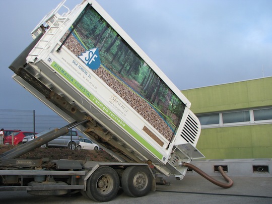 Caisson souffleur de plaquettes des Ets Sala Forestal en Espagne, photo Transmanut