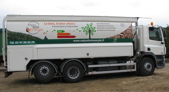 Atlas des distributeurs de granulé de bois par camion souffleur de la Francophonie