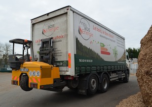 Chariot embarqué Transmanut de 2,5 t de capacité pour la livraison des particuliers, photo Frédéric Douard