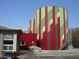 Le digesteur et l'épaisseur-stockeur, photo Service des travaux d'Yverdon