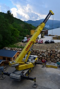 La grue Urbas sur le site BGA le 5 juin 2015, photo Frédéric Douard