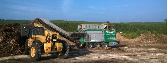 Broyeur de bois Crambo Komptech en location, photo Smet Location