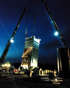 Pose de la chaudière Renewa à Uusikaupunki, photo Renewa