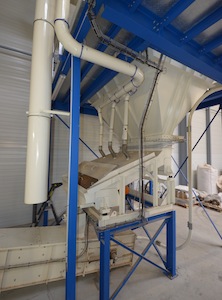 Crible plan vibrant Promill Stolz en sortie de presses, photo Frédéric Douard