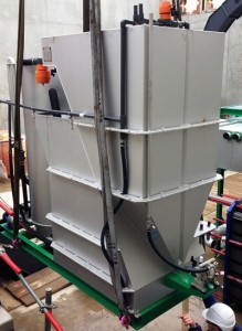Montage du filtre électrostatique humide de Cernay, photo SaveEnergy