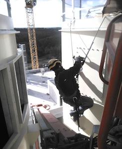 Intervention sur l'extérieur d'un silo, photo J&P