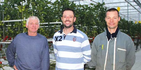 Dominique Monneraye, Yannick Bernard, Ludwig Guillemot, les 3 associés de l’EARL Saint-Nicolas, photo Solarenn