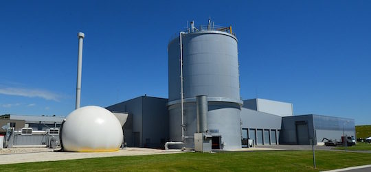 Organom sépare ses biodéchets ménagers pour les transformer en biogaz