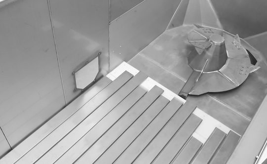 Le fond mouvant inox, et le mélangeur vertical du BIG-Mix, photo Konrad Pumpe GmbH