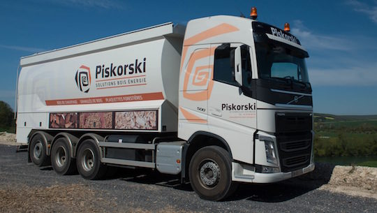 Le deuxième camion souffleur Transmanut avec 20 tonnes de charge, photo Piskorski