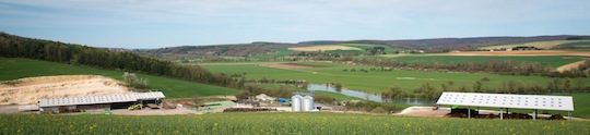 Vue sur la vallée de la Meuse depuis la plateforme Piskorski de Brieulles-sur-Meuse, photo Piskorski