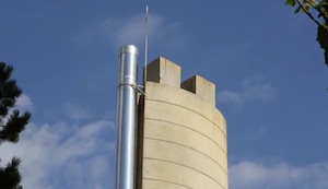 La cheminée de la chaufferie du réseau de chaleur de Soissons, photo Cofely