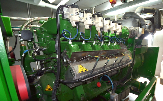 Le moteur de cogénération 2G MAN V12, photo Frédéric Douard