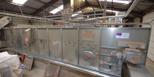 Le séchoir à bande Stela de 1 tonne/h chez Enerphyt, photo Frédéric Douard