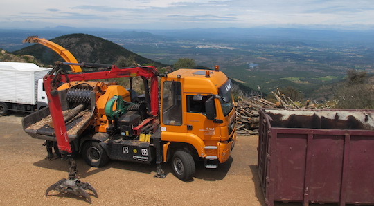 Chantier de déchiquetage avec Valormax dans les Pyrénées, photo Chayriguès