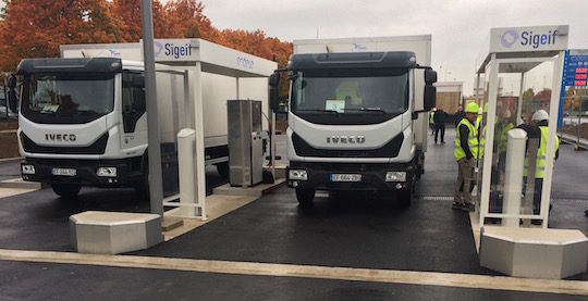Avitaillement de camions à la station GNV et BioGNV de Bonneuil-sur-Marne, photo Endesa