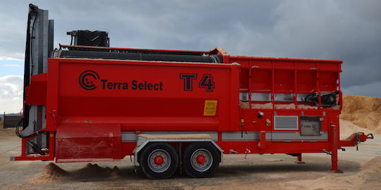 Crible Terra Select pour sélectionner la granulométrie de sciure à granuler, photo Frédéric Douard