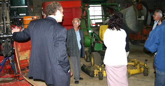 Guy Michaud, accueillant un groupe en formation en 2007, photo Frédéric Douard