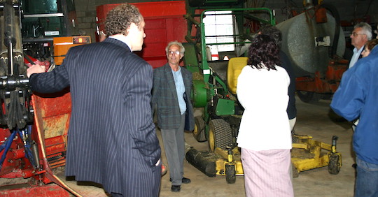 Guy Michaud, accueillant un groupe en formation en 2007, photo Frédéric Douard