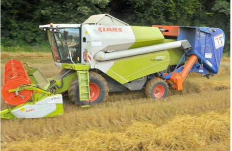 Menue paille récoltée dans un conteneur embarqué, photo AGROinLOG