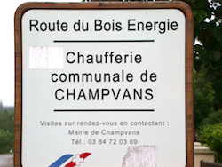 Panneau de la Route du bois-énergie à l'entrée de Champvans, photo Frédéric Douard