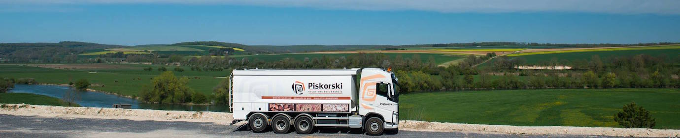 Vallée de le Meuse avec le camion souffleur de granulés, photo Piskorski