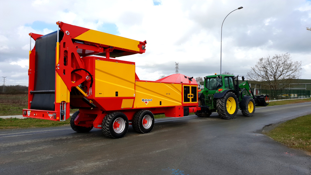 Le broyeur de déchets verts et bois BR 180 VARIO de chez Rabaud en vidéo