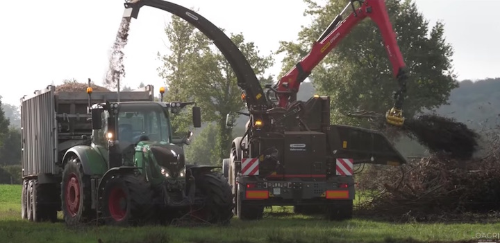 La nouvelle déchiqueteuse de la CUMA Défis 85 pour valoriser le bocage