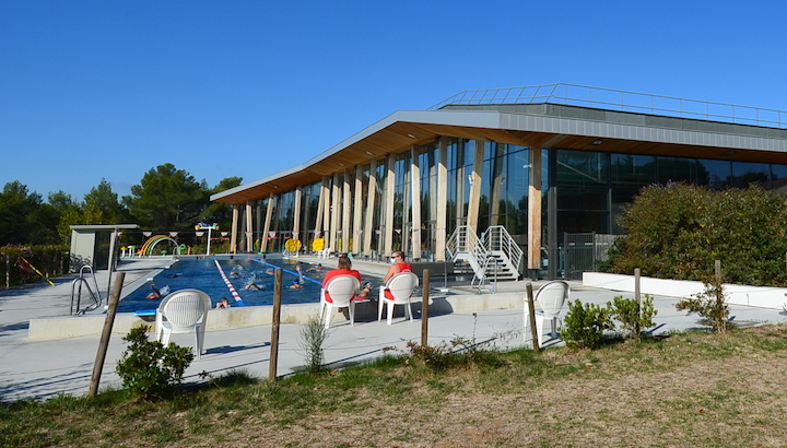 Le centre aquatique Sainte-Victoire chauffé au bois avec engagement de résultat