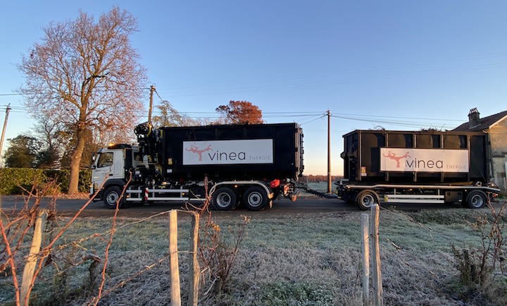 Vinea Énergie rend son service de ramassage de ceps de vigne payant